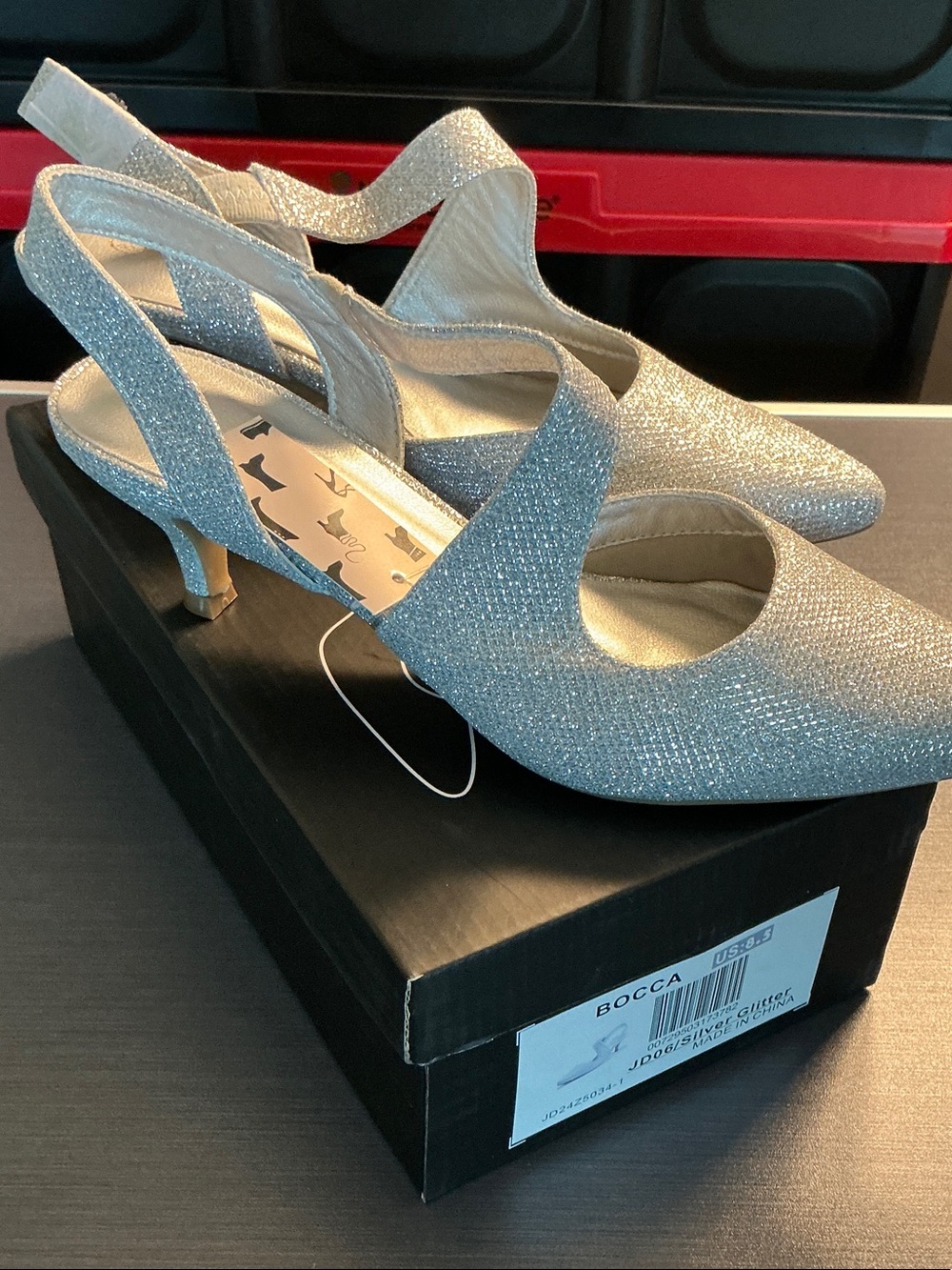 Women's Silver Pointed Toe Slingback Heels with Sparkle